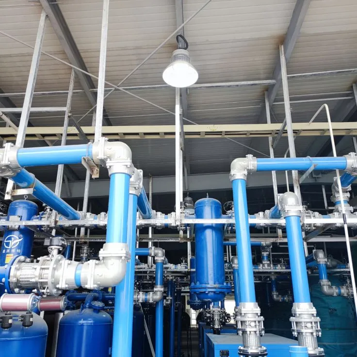 Réseau d’air comprimé installé dans un site industriel au Maroc